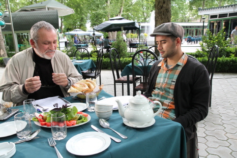 Mirror without Reflection