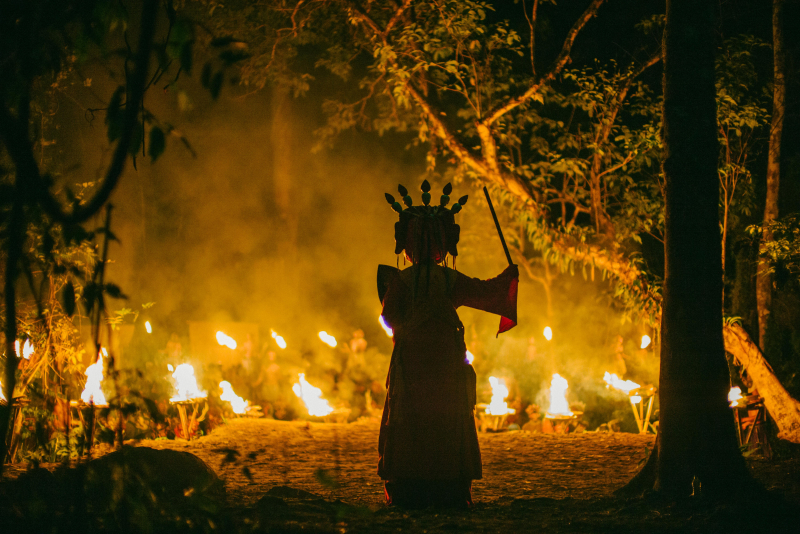 Hema Hema: Sing Me a Song While I Wait