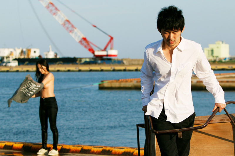 바람에 젖은 여자