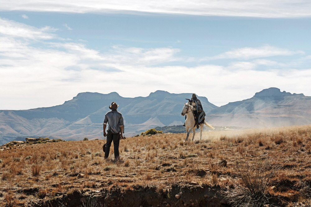 Five Fingers for Marseilles