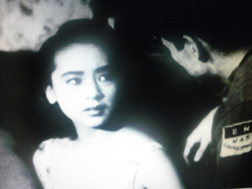 비오는 날의 오후 세시